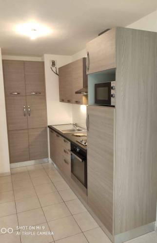 La cuisine rénovée et optimisée pour le rangement