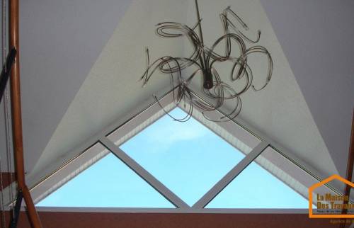 Lucarne termine vue de l'intérieur