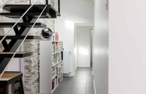 Escalier et mur en pierres - Rénovation de maison à la Haye Fouassière (44)