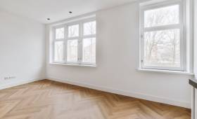 menuiserie bois blanc