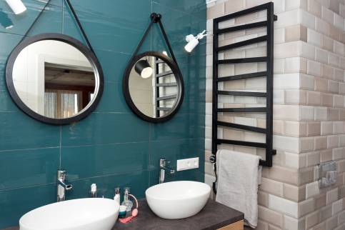 Salle de bain bleue
