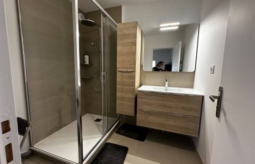 Salle de bain moderne Sainte-Foy-lès-Lyon