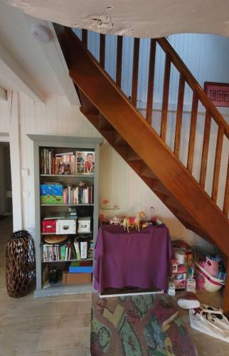 Avant la rénovation de l'escalier à Vern-sur-Seiche – vue du bas