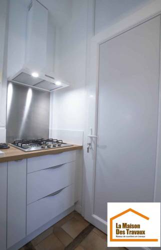 Cuisine et porte rénovée