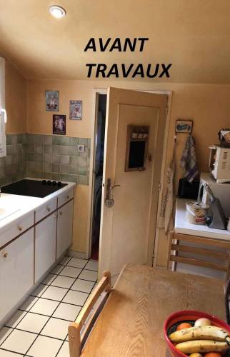 Cuisine avant rénovation (Saint-Pierre-du-Perray 91280)