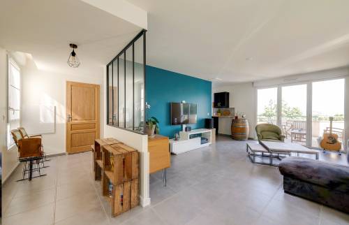 Rénovation intérieure résidence secondaire verrière depuis entrée - Cassis (13260)