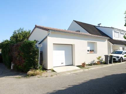 Extension de maison à Marcy l'Etoile (69280) pour créer un salon en plus et un grand local à vélo