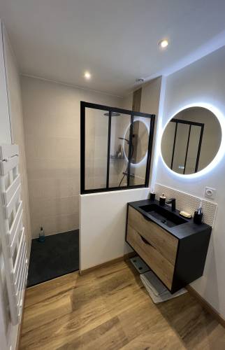 Rénovation d'une salle de bains à Mozé sur Louet 49610          