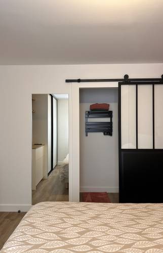 Porte à galandage terminée chambre parentale