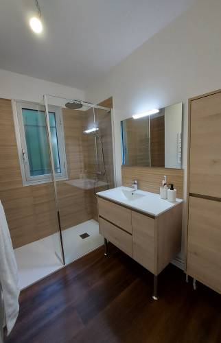 Salle de bain effet bambou