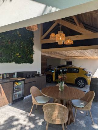 belle cuisine d'été en extérieur