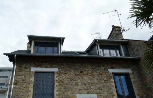 Ravaler la façade d'une maison dans le Gers