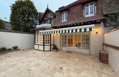 Store banne à Deauville 
