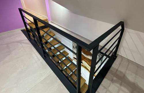 Rambarde haute de l'escalier