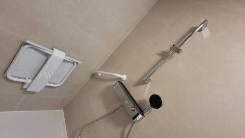 Aménagements PMR pour la douche