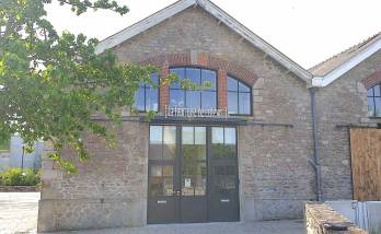 Menuiseries Aluminium proche Saint-Malo pour commerce et loft