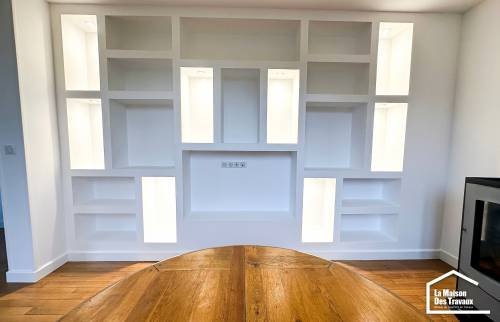 Salon et bibliothèque sur mesure