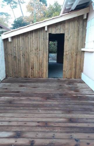 Terrasse avec abri de jardin 