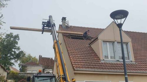 Travaux d'installation de fenêtre de toit pour aménager les combles - Brie-Comte-Robert 77170