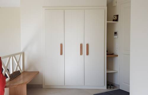 Réalisation placard avec son banc à Vaux-sur-Mer 17640