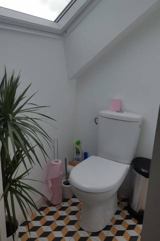 WC - architecte 44, maçon 44, plaquiste 44, carreleur 44, peintre 44, menuisier 44, électricien 44, plombier 44, charpentier 44, couvreur 44