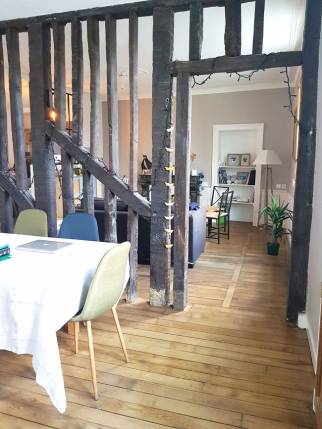 rénovation du sol en bois dans le séjour