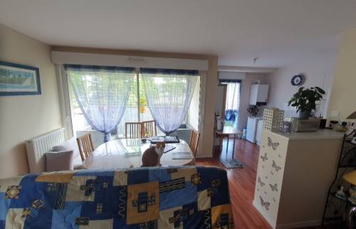 Pièce de vie avant prise 1