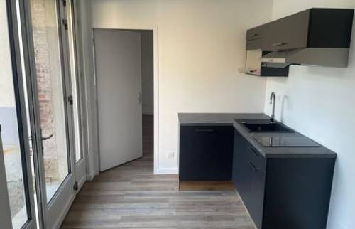 Cuisine aménagée dans une maison