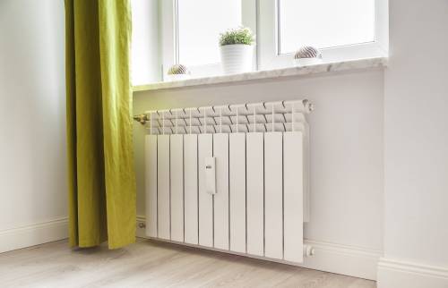 Réussite de l'installation d'un système de chauffage innovant,assurant une chaleur homogène et une gestion optimale de l'énergie dans votre espace.