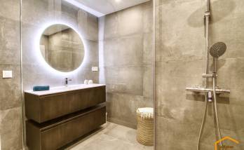 Grands carreaux effet béton