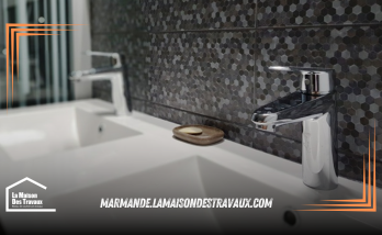 Rénovation moderne de salle de bain à Casteljaloux avec carrelage imitation bois