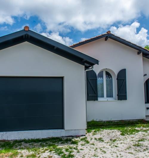 Rénovation maison extérieur garage Mens