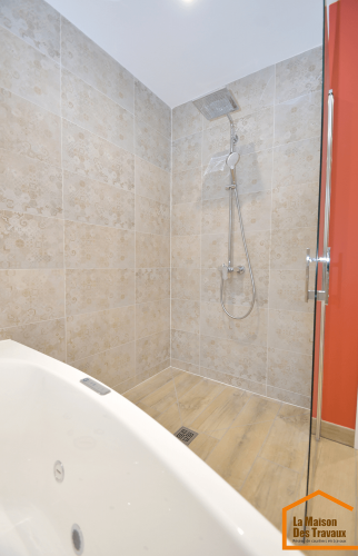 Agrandir une salle de bain accessible PMR