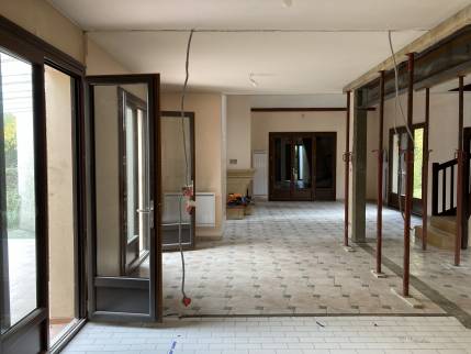 Maçonnerie : ouverture dans un mur porteur pour ouvrir la cuisine sur le séjour, villa à Saint Didier au Mont d'Or (69370)