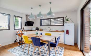 Création d'une cuisine moderne dans une maison neuve à Vertou