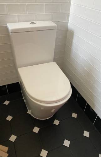 Mise en place d'éléments sanitaire d'aujourd'hui 