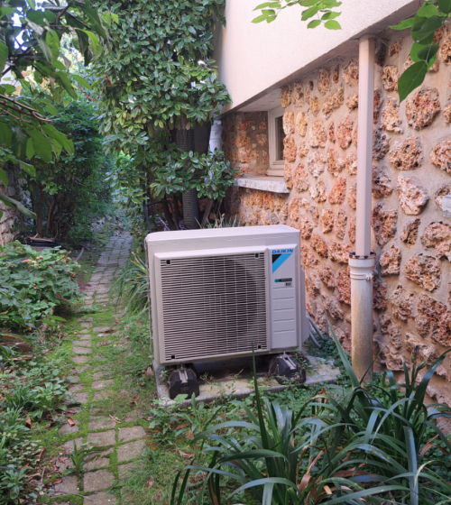 Installation d’une pompe à chaleur à Asnières (92600) - partie extérieure
