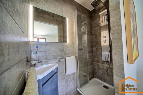 APRES travaux sdb Thonon-les-Bains