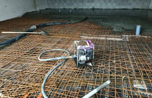 Transformation d'un hangar en commerce et loft proche Saint-Malo