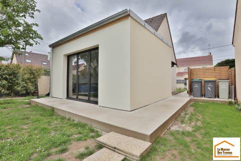 Extension avec toit en zinc sous acrotère (Yerres 91330)