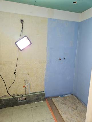 Salle de bain à rénover Fréjus