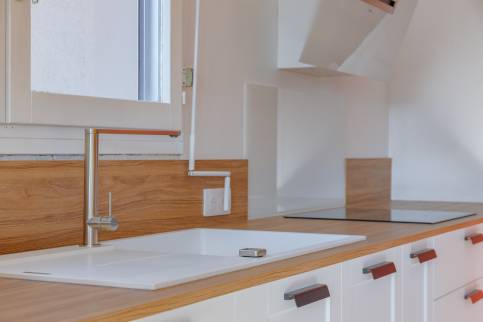 Détail du linéaire de cuisine côté évier 