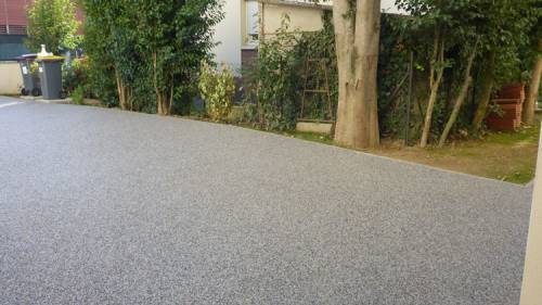 Allée de garage carrossable en moquette de pierre - Valence 26000