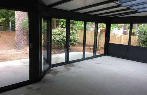 Rénovation d'une maison avec la véranda et le garage, à Saint Brévin