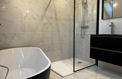 Rénovation d'une salle de bain près de Mouxy