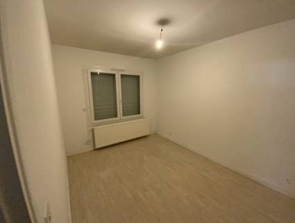 Après rénovation de chambre Beaurains