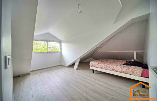 Chambre sous combles (Brunoy 91800)