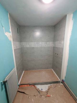 Pose du Carrelage en Carreaux de Ciment : Élégance et Durabilité