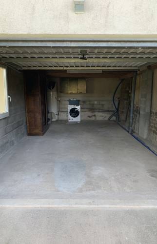État du garage à vide avant