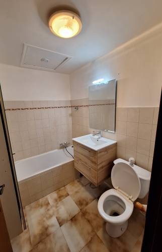 Salle de bain baignoire rénovée La Maison Des Travaux Ales